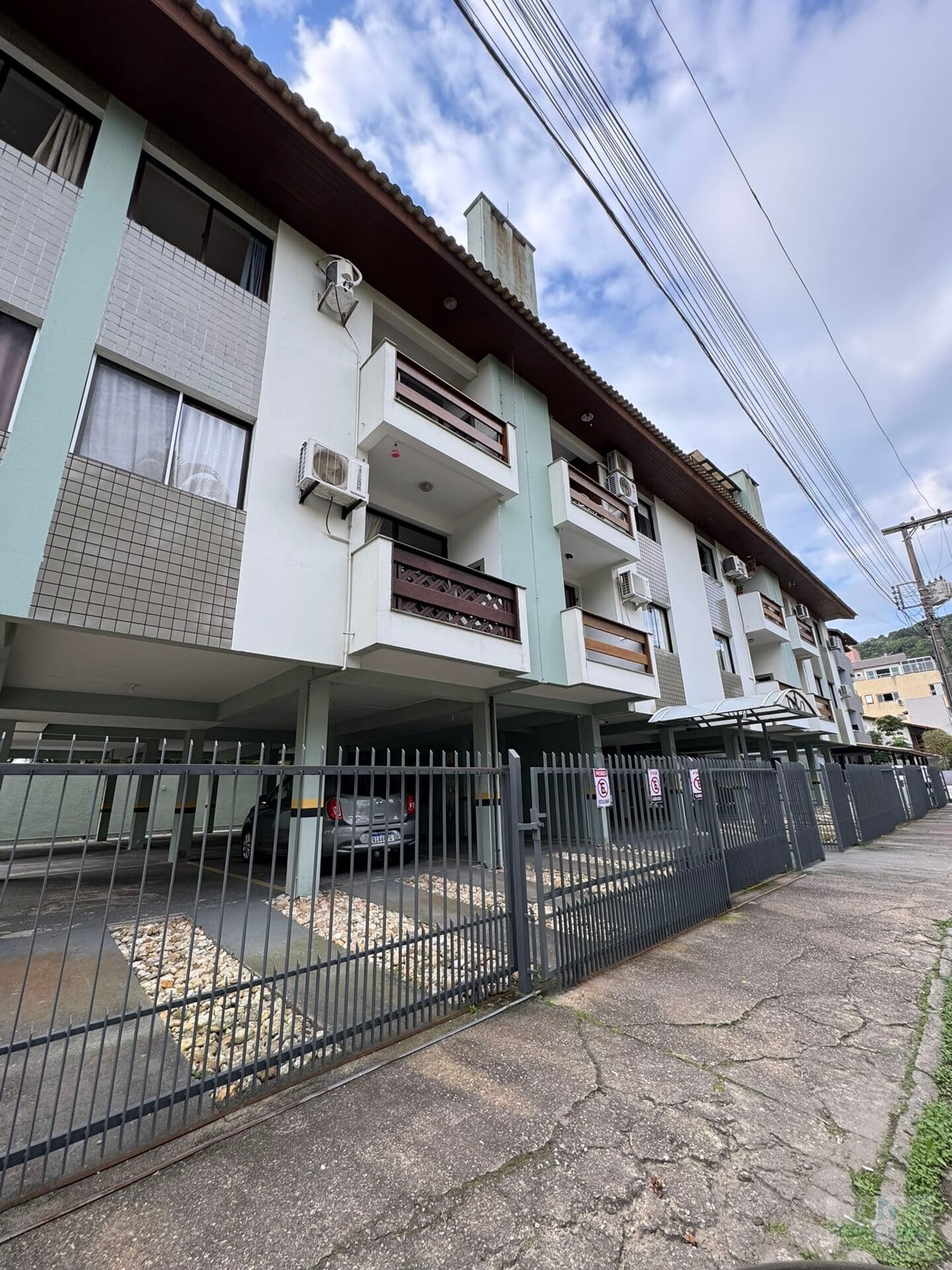 Apartamento em Cachoeira do Bom Jesus, Florianópolis/SC