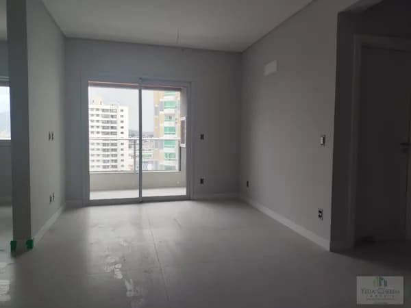 Apto Novo em Barreiros – 2 Dormitórios, Suíte e Garagem