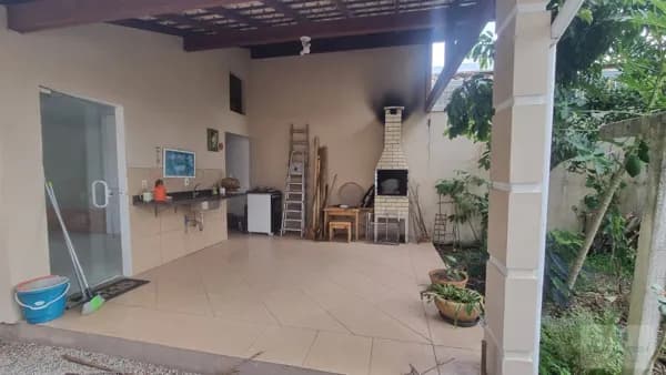 Casa Padrão a venda no bairro Carianos Florianópolis SC.