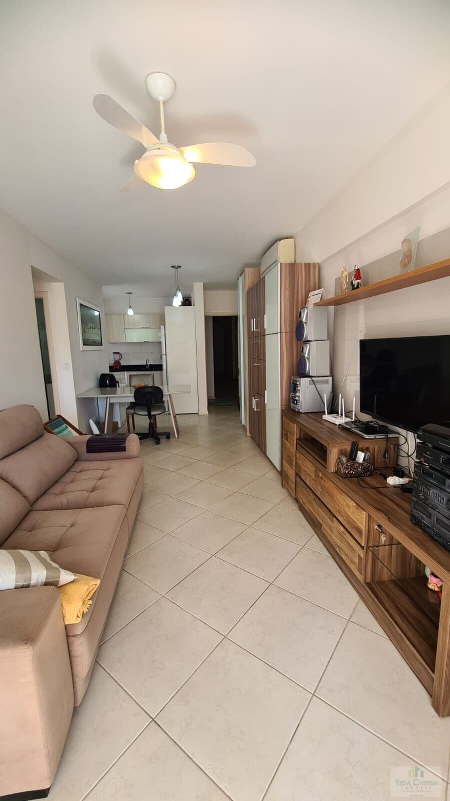 Apartamento 2 Dormitórios, 1 Suíte e 1 Vaga - 71m² Ótima localização