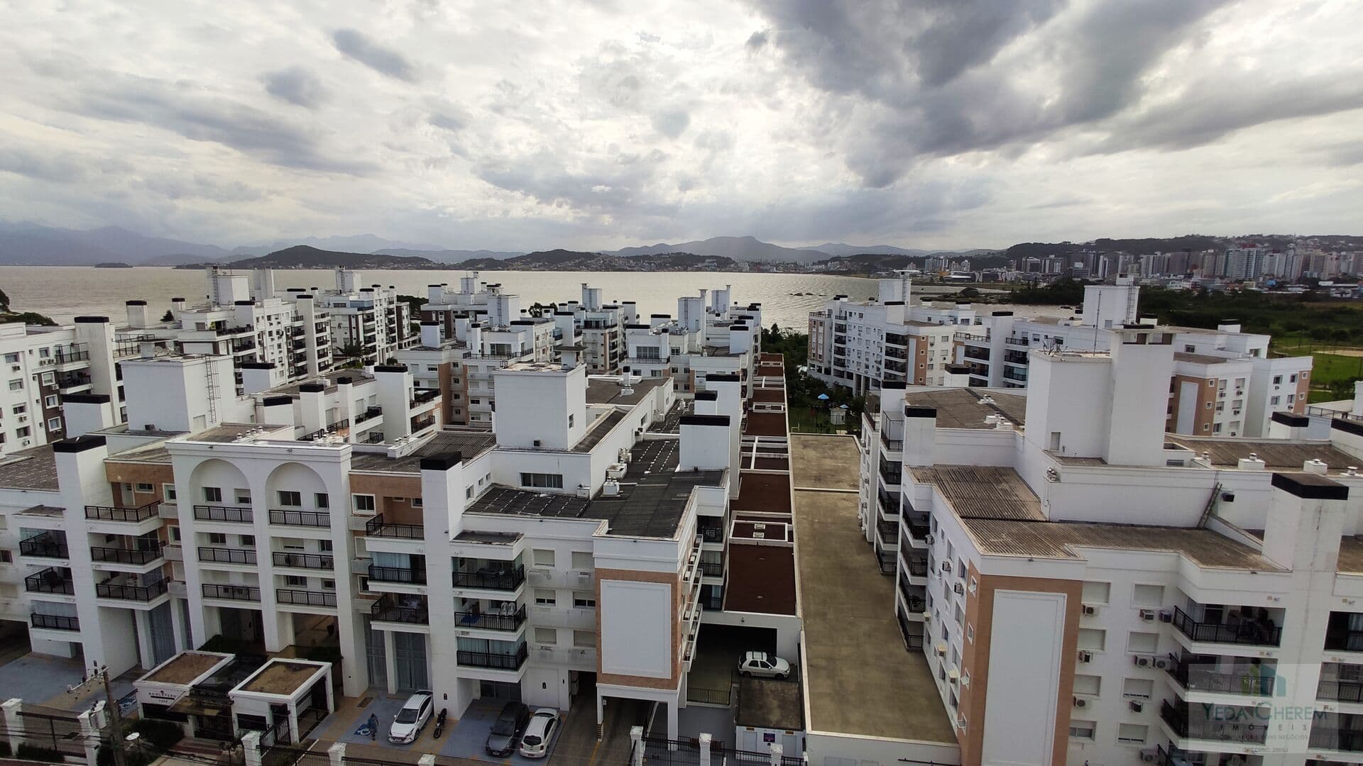Apartamento em Construção à Venda no Abraão, Florianópolis/SC