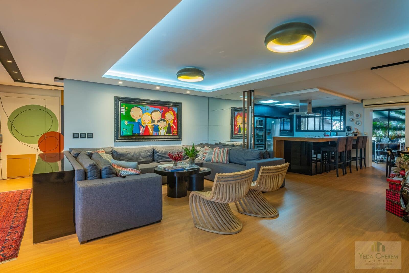 APARTAMENTO COM 325 M2 PRIVATIVOS, 4 Q (2 S), 3 VG, CENTRO DE FLORIANÓPOLIS SC