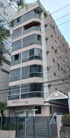 Apartamento de 2 dormitórios no Centro de Floripa