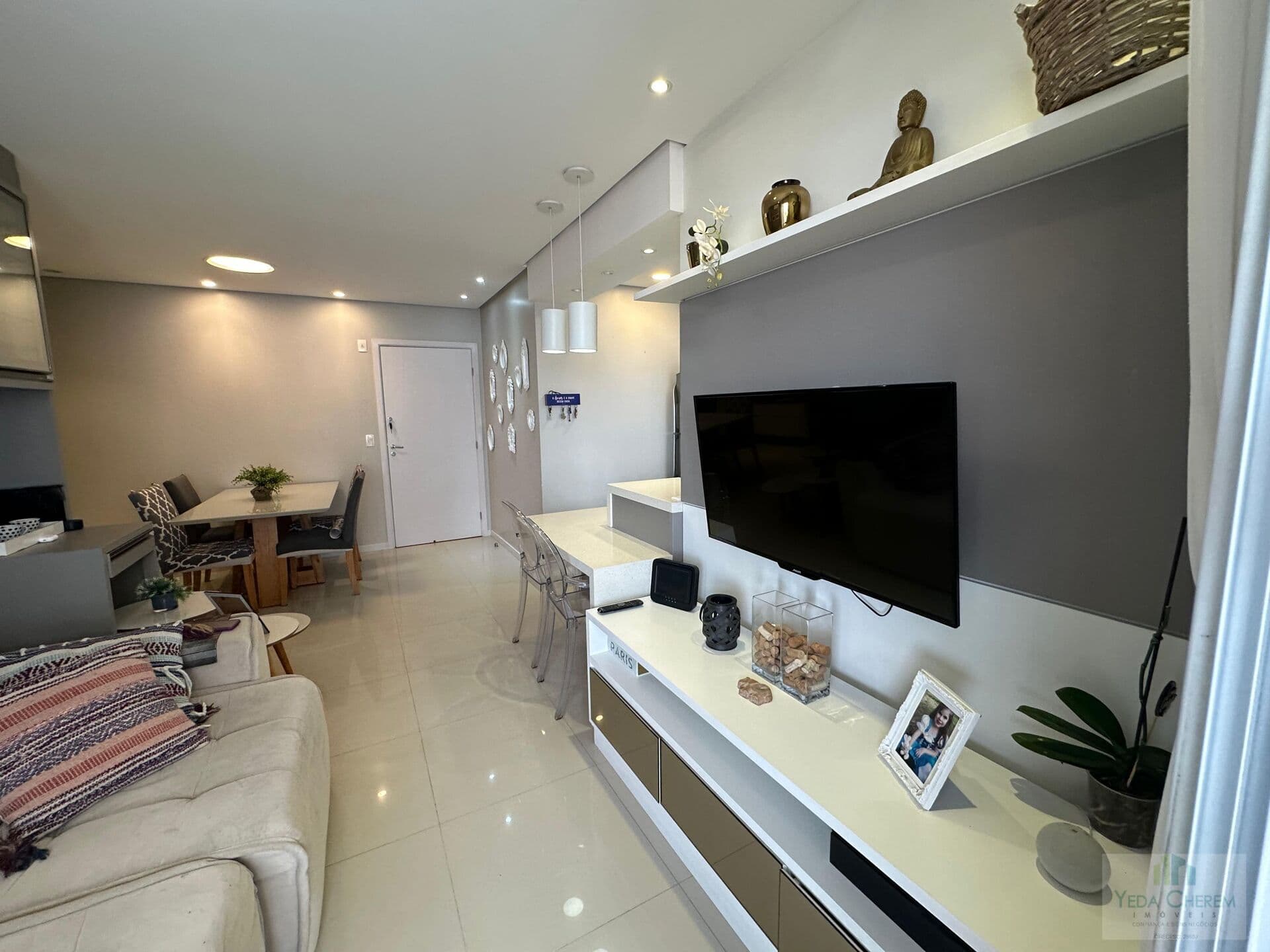Apartamento mobiliado em Barreiros - São José