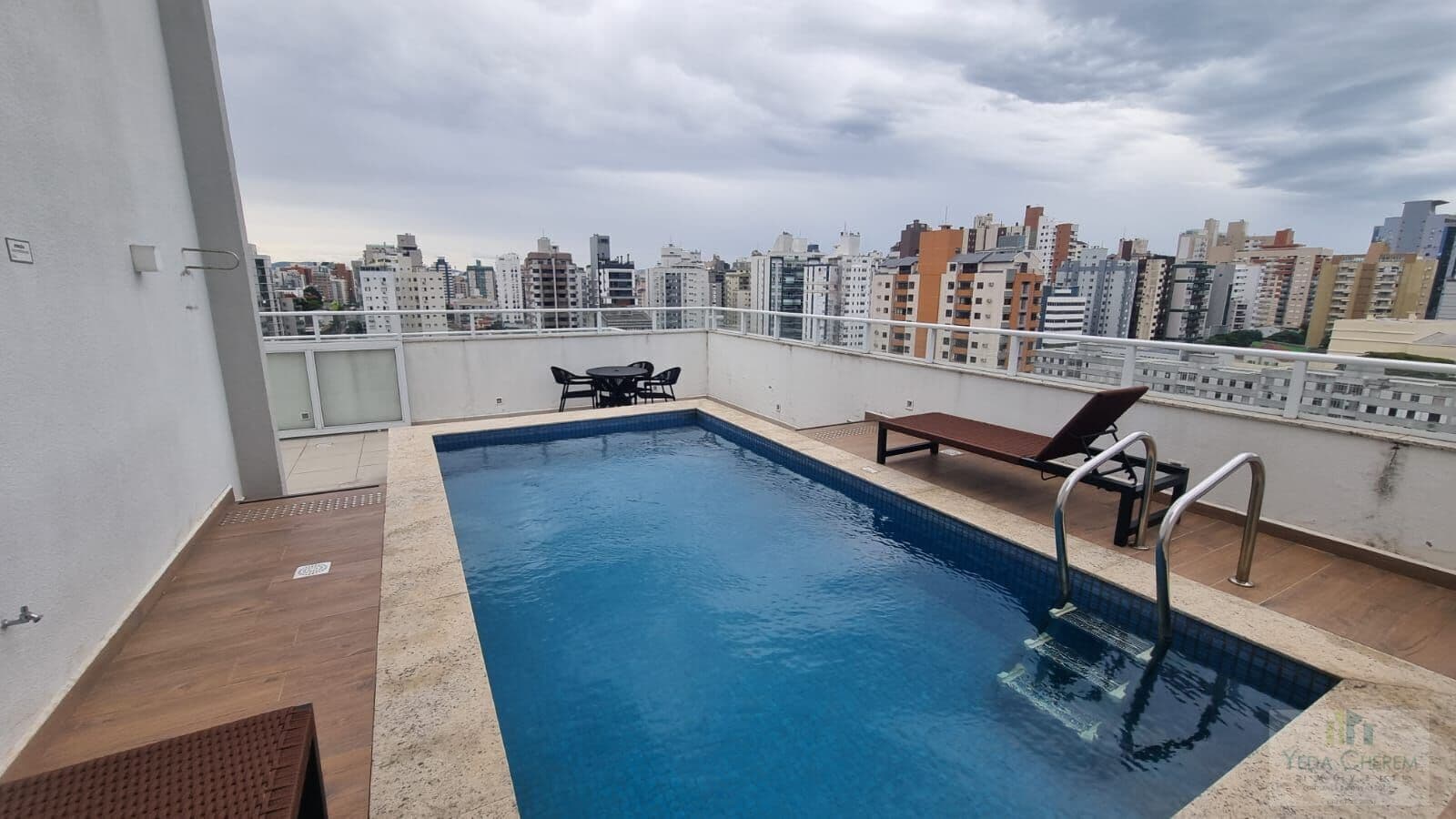 Apartamento a venda no Centro de Florianópolis SC.