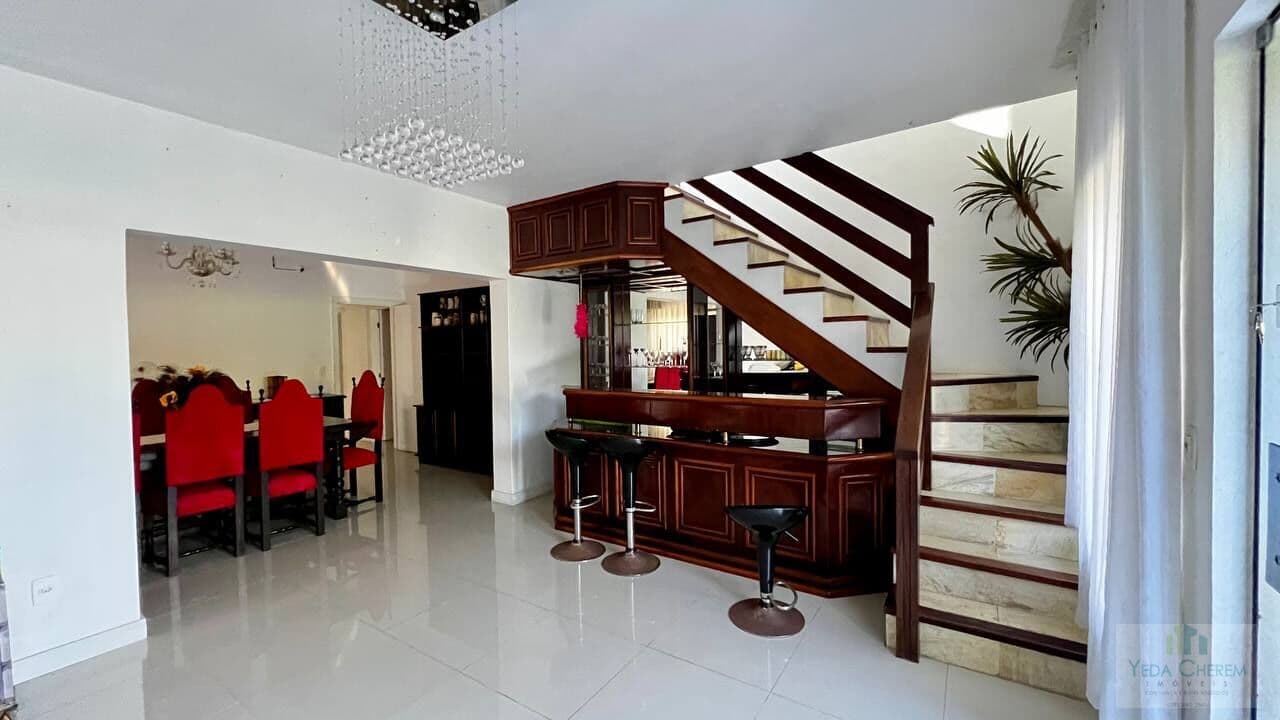 Casa à Venda no Bom Abrigo, 260 m², 3 Dormitórios - Florianópolis - SC