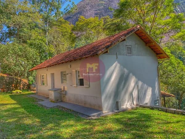 Casa 02 quartos em condomínio em Itaipava