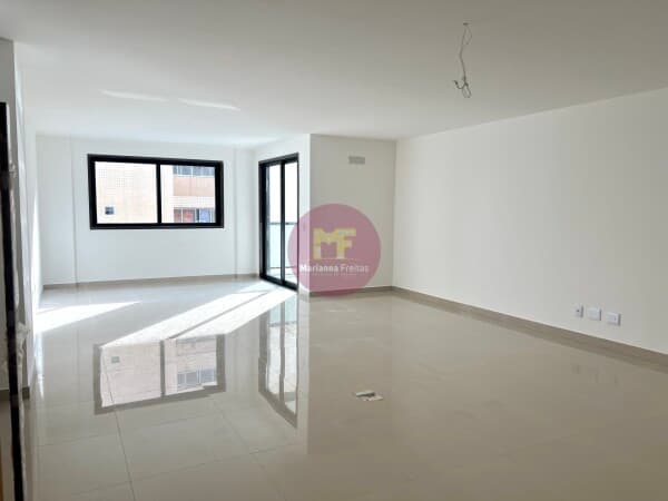 Apartamento 3 suítes em Agriões