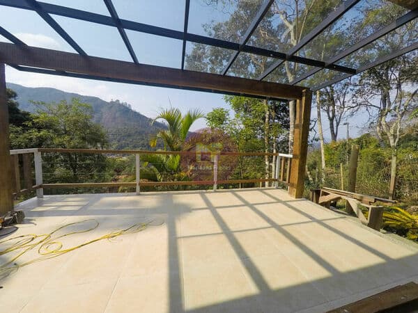 Casa Linear nova à venda