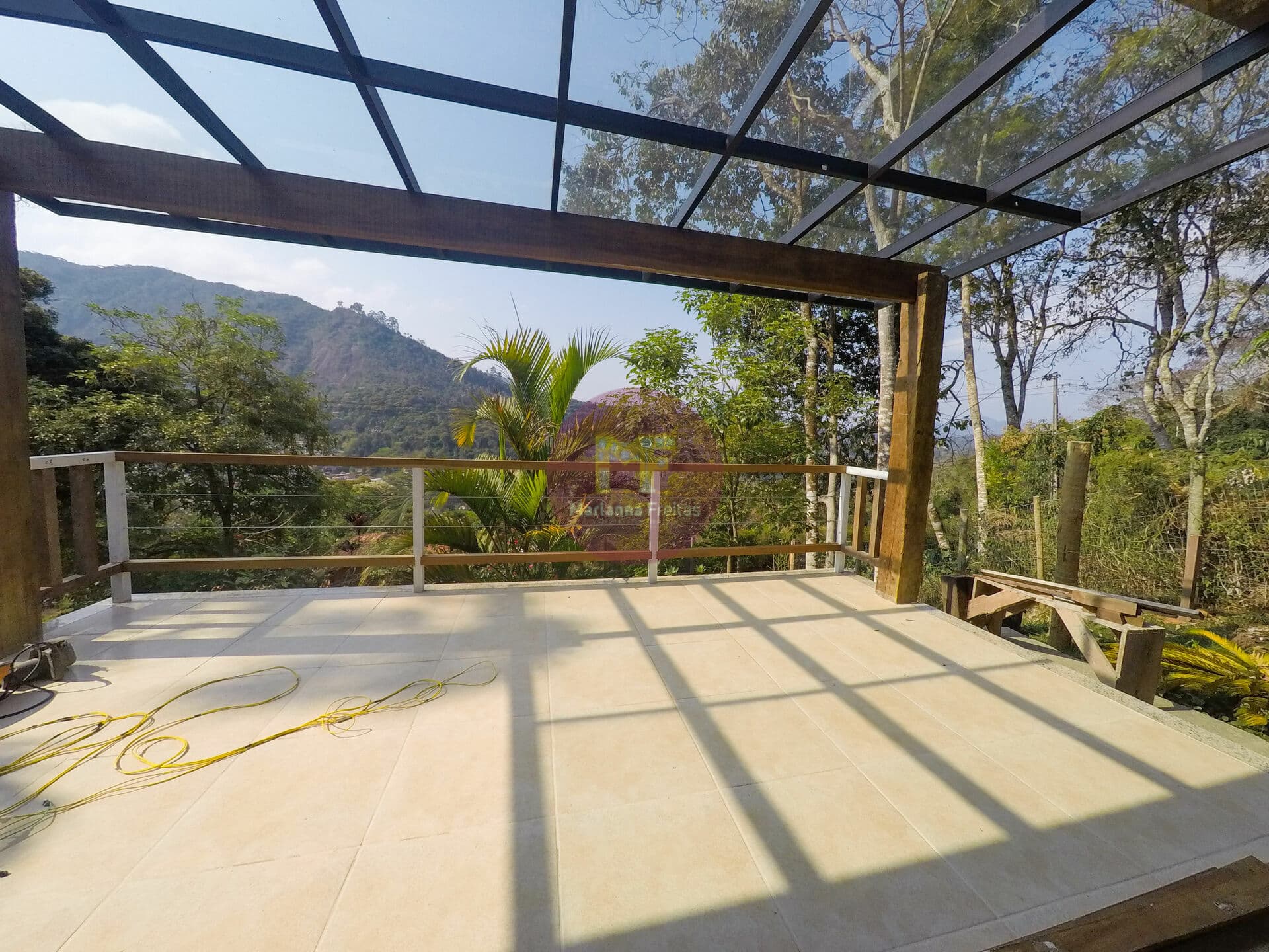 Casa Linear nova à venda