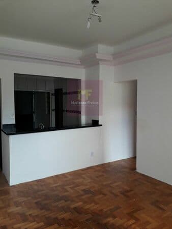 Apartamento 01 quarto com dependência no Centro