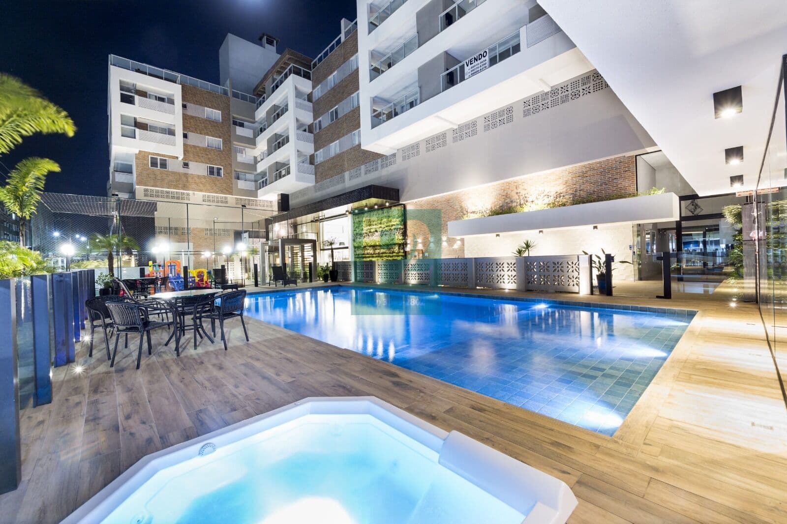 Cobertura Duplex à Venda em Bombinhas com Lazer Completo - Bombinhas/SC