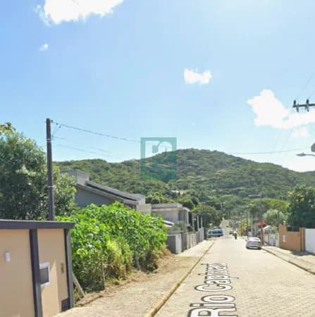 Lote à Venda Na Praia de Zimbros - Bombinhas/SC