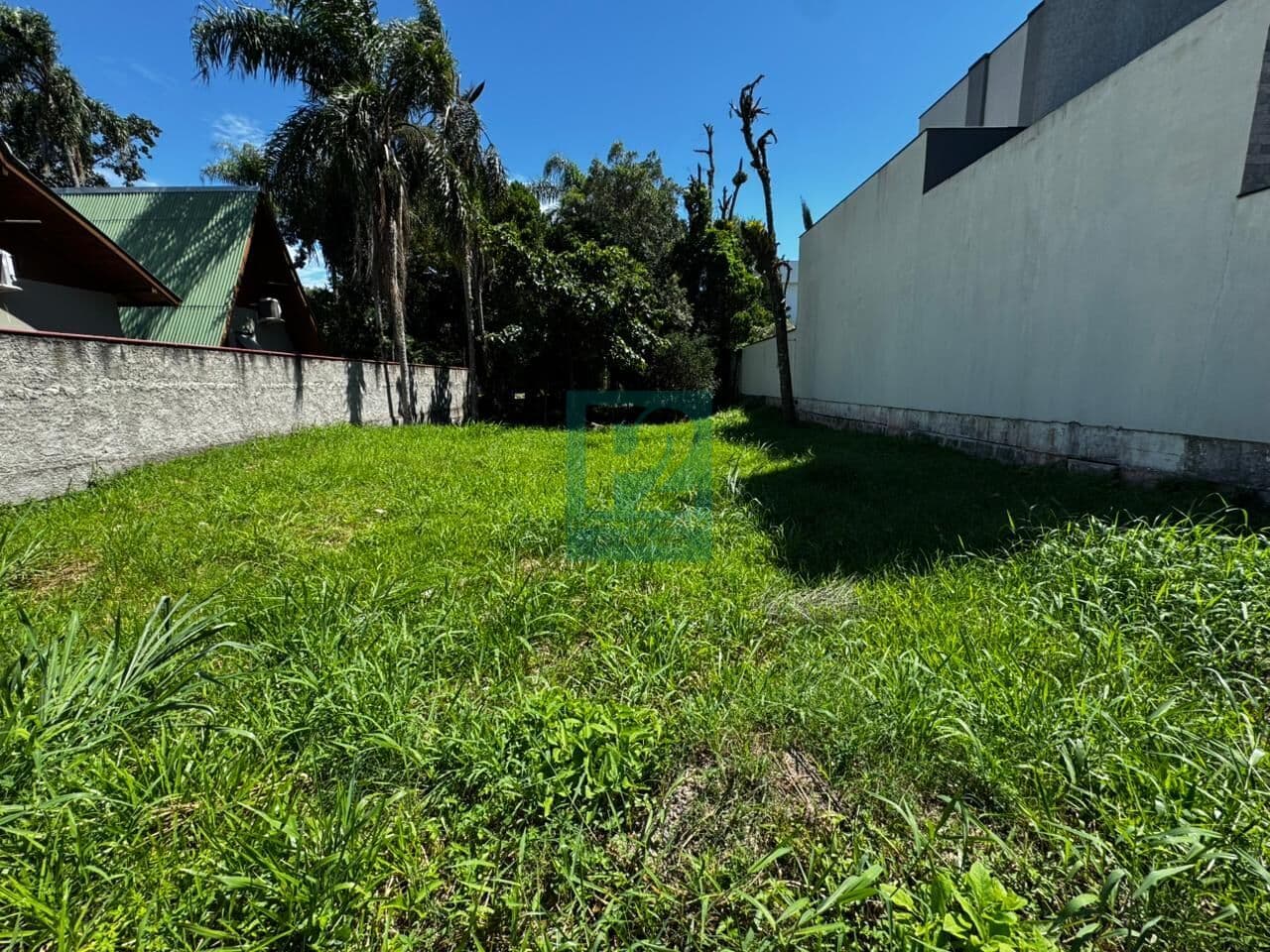 Terreno à Venda na Praia de Mariscal – Bombinhas/SC