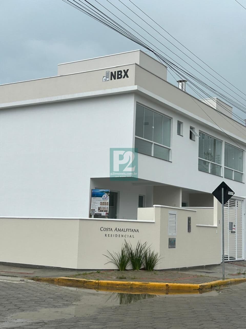 Oportunidade! Lindo Sobrado à Venda Próximo a Praia De Zimbros, Bombinhas - SC!!