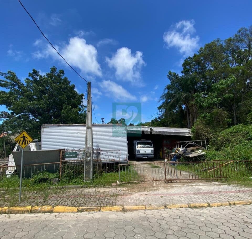 Terreno Pronto Para Construir Localizado No Bairro De Zimbros