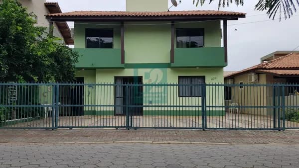 Pousada Residencial à Venda na Praia de Bombinhas
