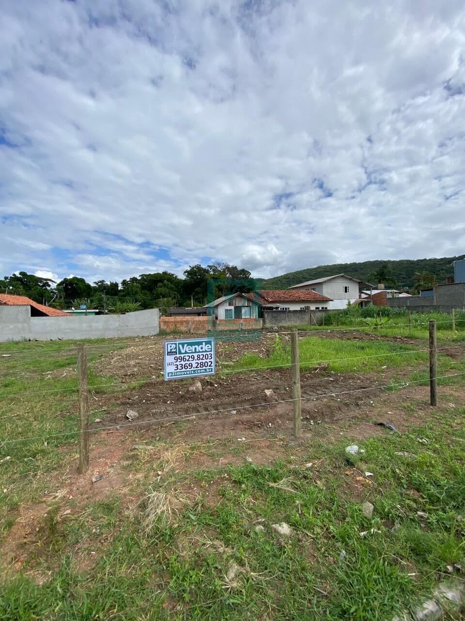 Amplo Terreno Bem Localizado em Bombinhas - SC !!!