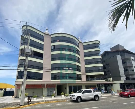 Apartamento com 03 dormitórios Sacada com Churrasqueira e Vista Mar