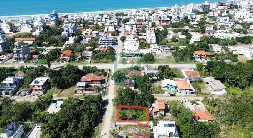 Terreno a Poucos Metros do Mar – Praia de Mariscal | Bombinhas/SC