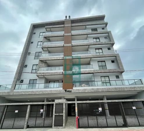 Apartamento Espaçoso Com 02 Suítes e Ótima Localização Em Bombas - Bombinhas/SC