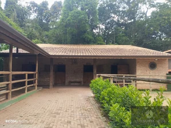 Fazenda/Sítios/Chácaras em Embu das Artes - Capuava
