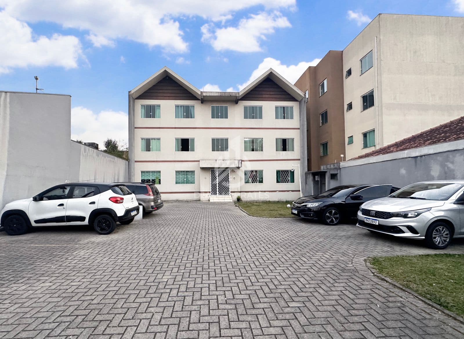 Apartamento 02 Quartos em Sao Jose dos Pinhais