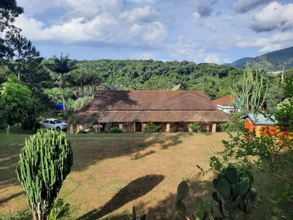 Fazenda/Sítios/Chácaras em Extrema - Centro