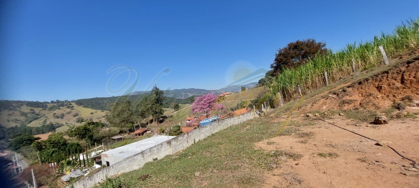Lote/Terreno em Extrema - Centro