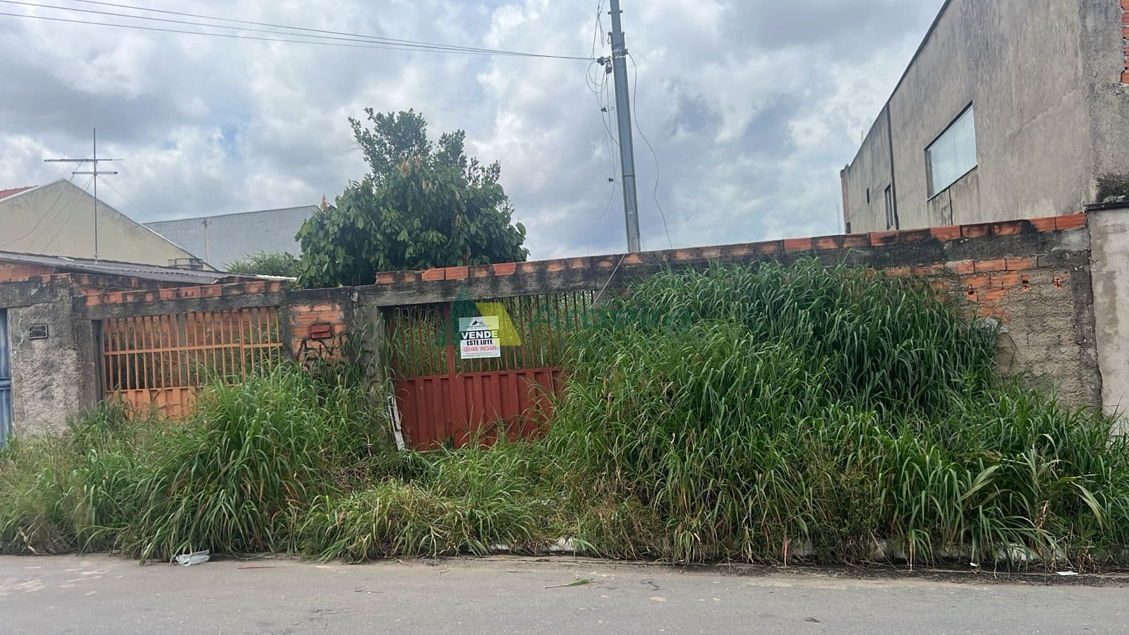 LOTE A VENDA NO RESIDENCIAL ITAIPU