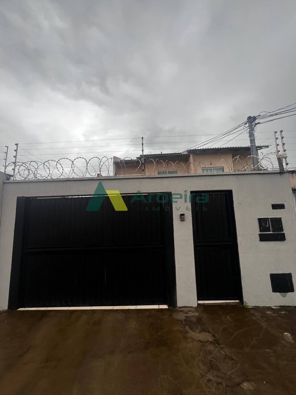 SOBRADO A VENDA NO SETOR FAIÇALVILLE