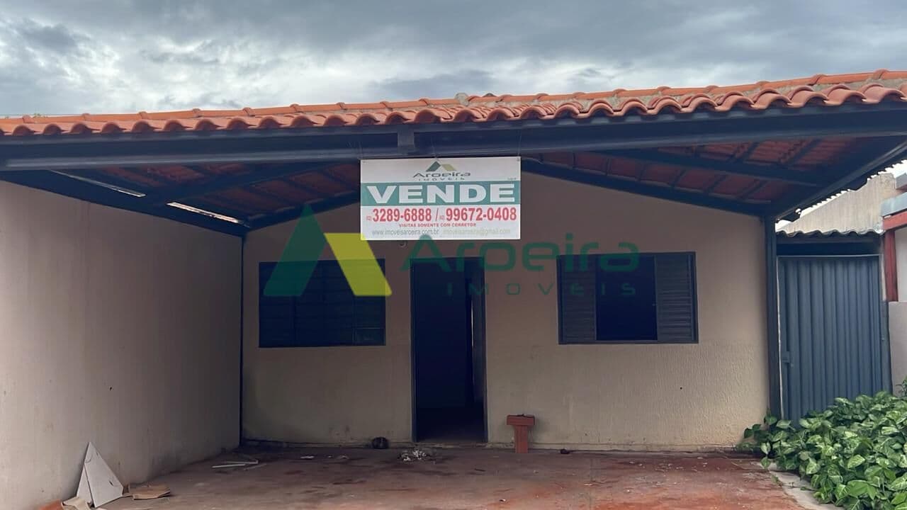 CASA A VENDA EM CONDOMINIO