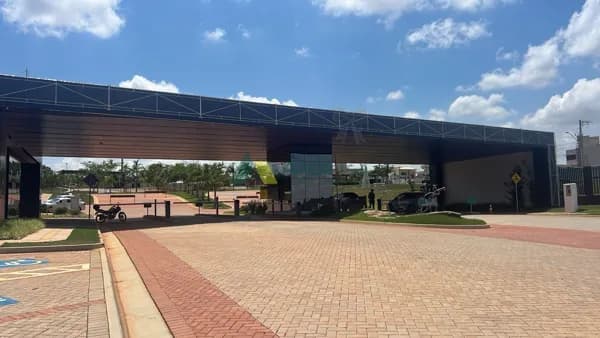 TERRENO A VENDA NO JARDINS PARMA