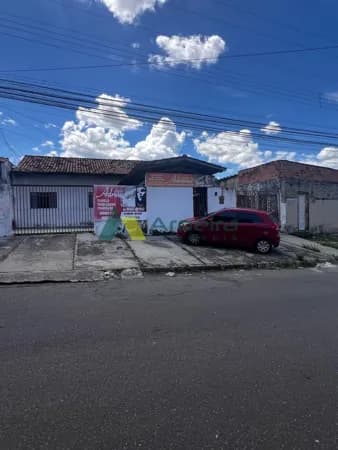 Casa em Goiânia - Cidade Jardim