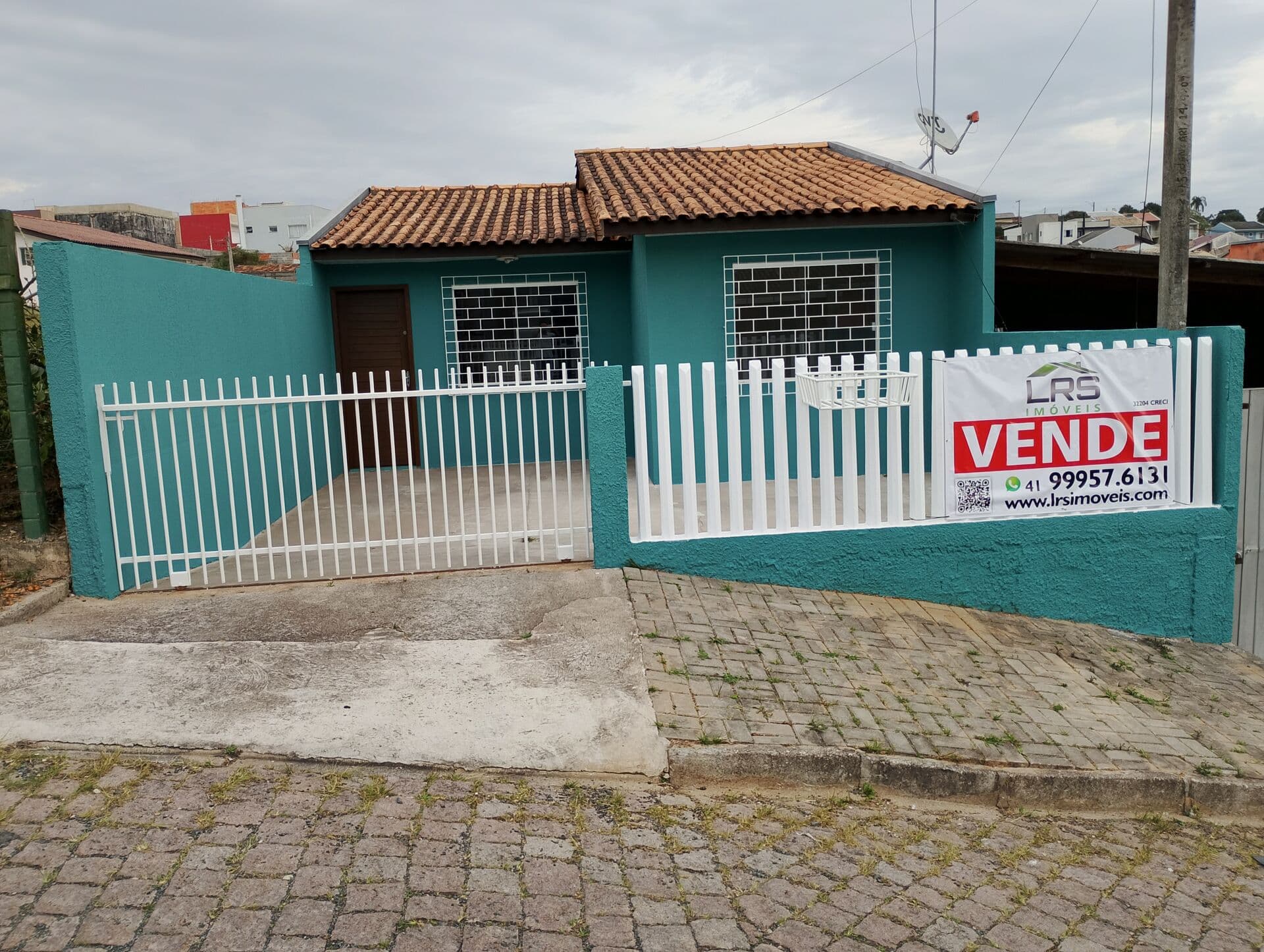 Casa 3 quartos em Alvenaria em bairro tranquilo pronta para financiar - Próximo ao CAIC Águas Claras