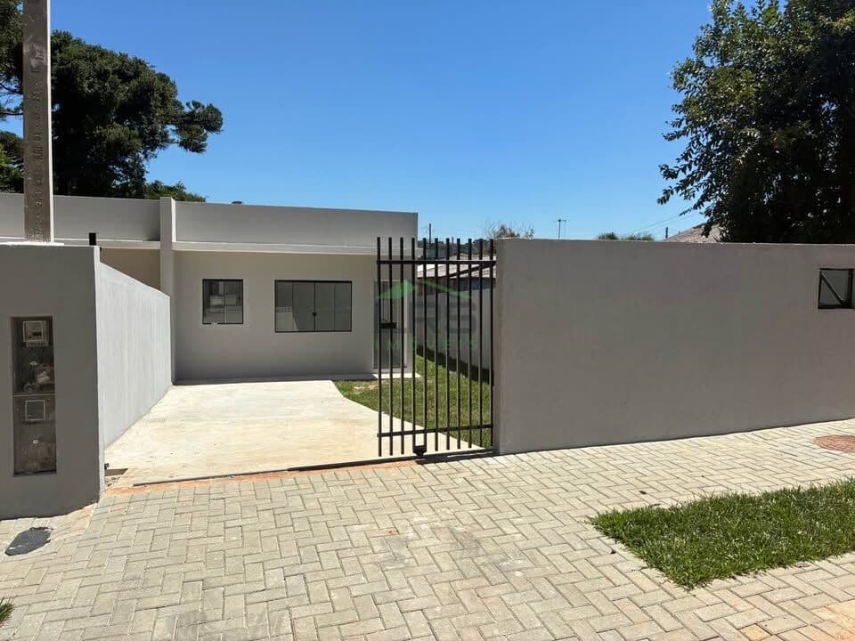 Casa com 2 quartos e uma suíte em Jardim das Acácias, Campo Largo/PR