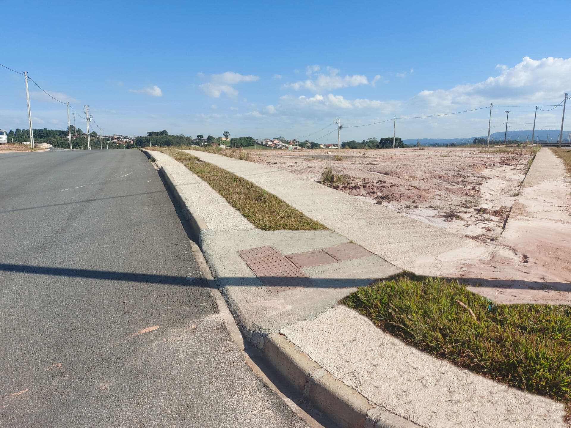 Ótimo Lote de esquina em Loteamento no Bairro Rivabem - Financiamento direto construtora