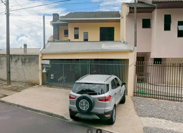 Sobrado 3 quartos com suíte no Ferrari