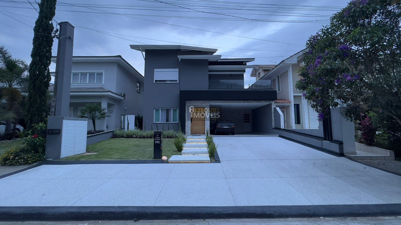 LINDA CASA EM CONDOMINIO FECHADO - ARUJÁ - SP