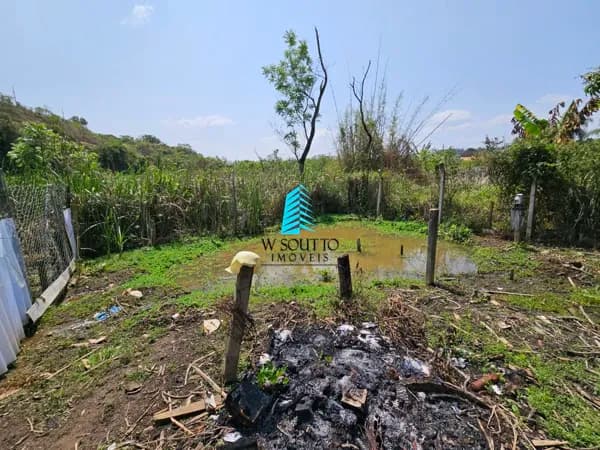 Chácara com Lago