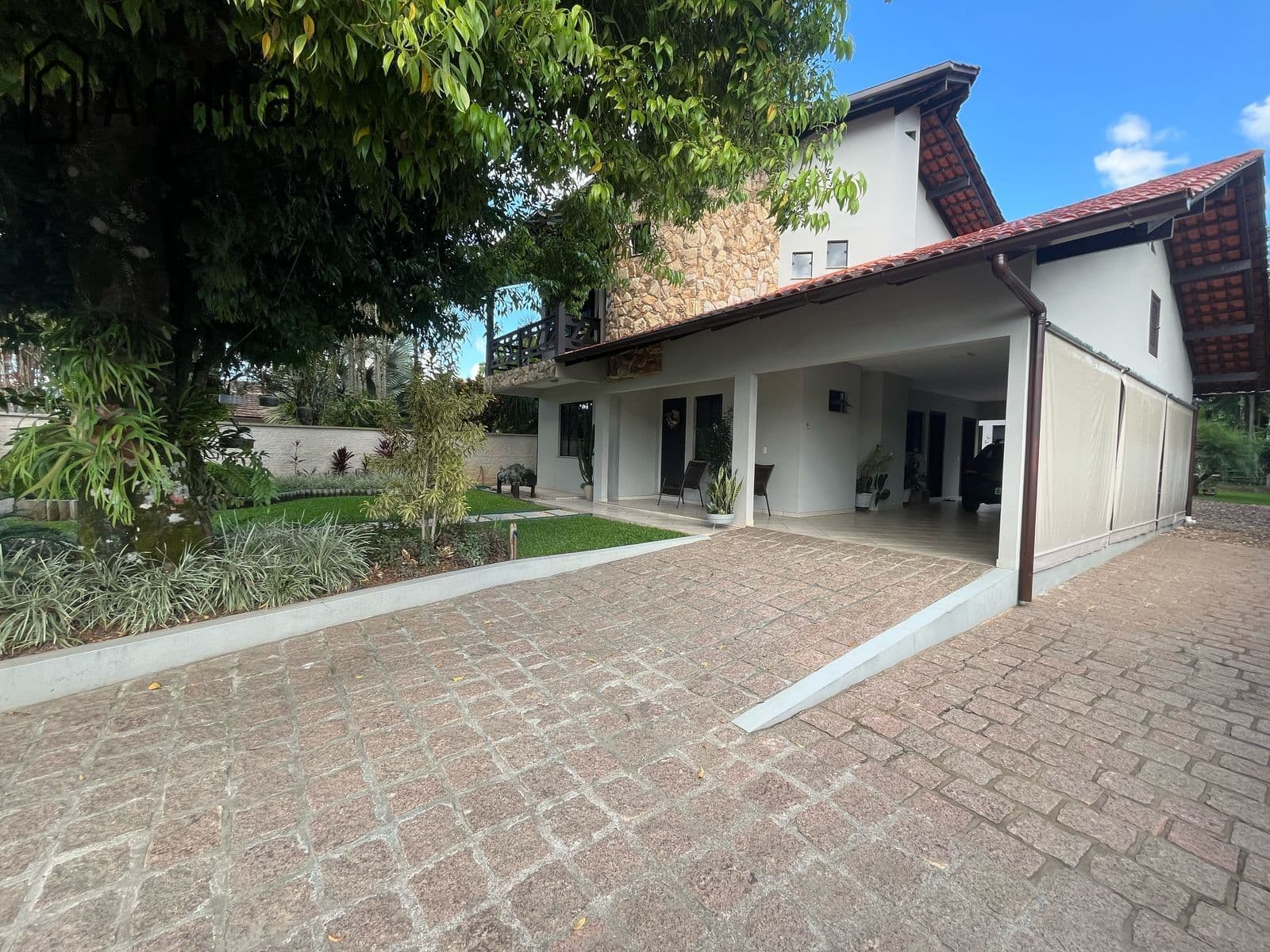 Casa de Alvenaria à Venda em Timbó/SC
