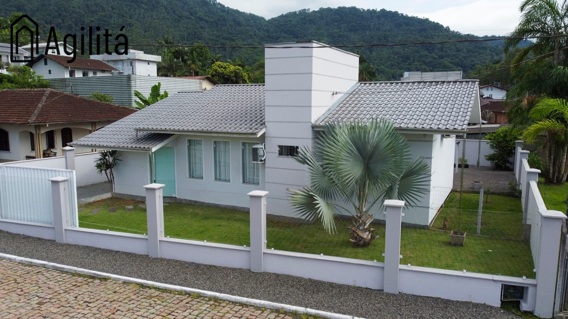 Casa de Alvenaria à Venda em Rodeio/SC