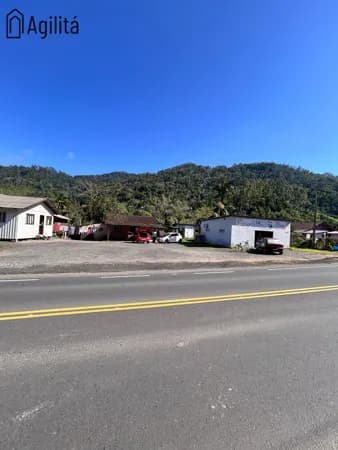 Terreno de Frente pra Rodovia à Venda em Rodeio/SC