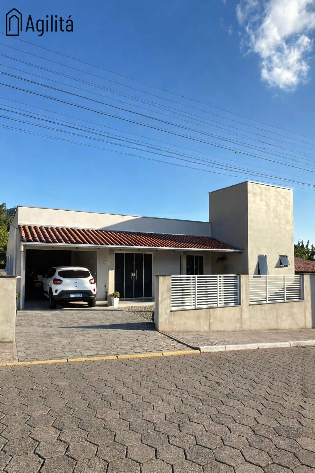 Casa de Alvenaria à Venda em Rodeio/SC