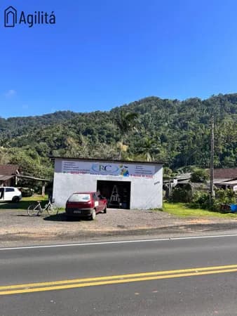 Terreno com Galpão de Frente pra Rodovia à Venda em Rodeio/SC