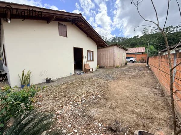 Casa à Venda em Apiúna/SC