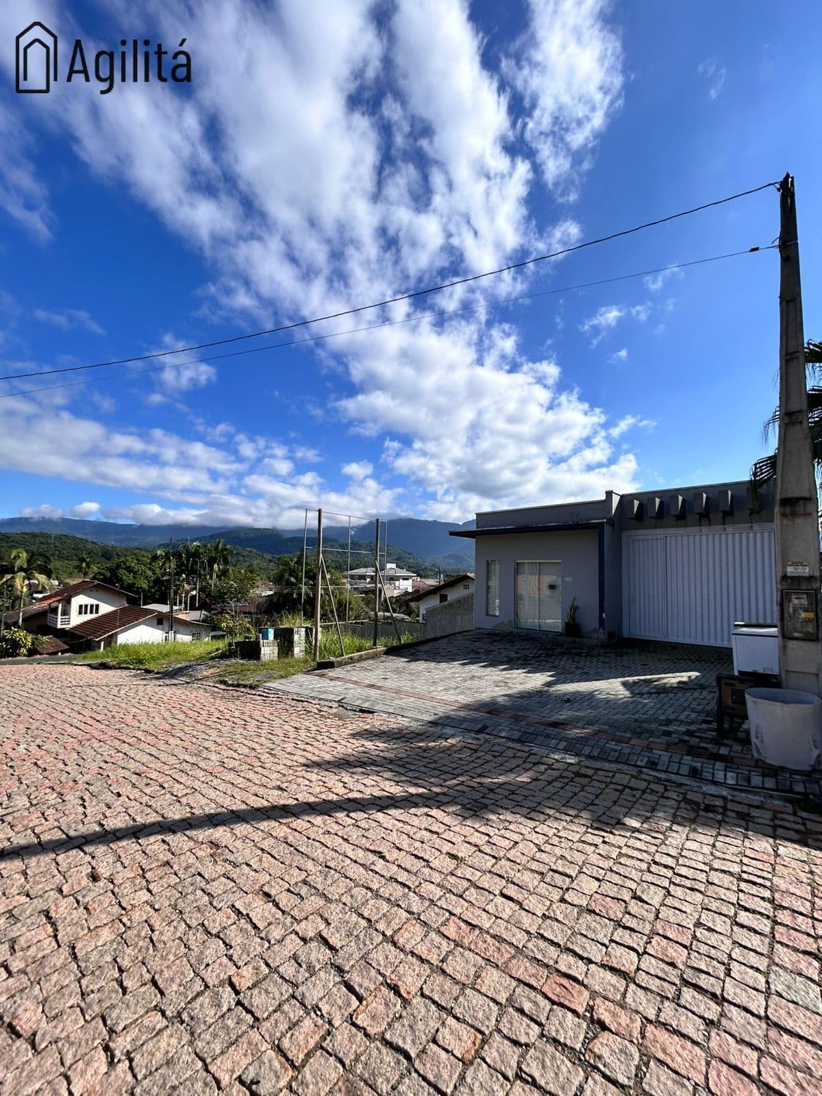 Casa de Alvenaria para Fins Residenciais ou Comerciais à Venda em Rodeio/SC