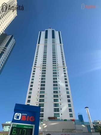 Apartamento à venda no bairro Centro em Balneário Camboriú/SC