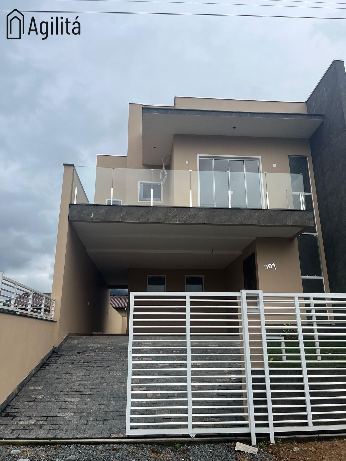 Sobrado Alto Padrão à Venda em Rio dos Cedros/SC