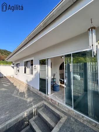 Casa de Alvenaria à Venda em Rodeio-SC